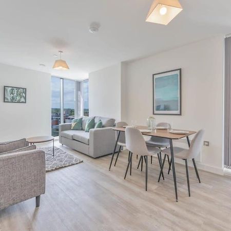 Stunning 2 Bed Apartment In Central 伯明翰 外观 照片