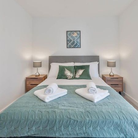Stunning 2 Bed Apartment In Central 伯明翰 外观 照片