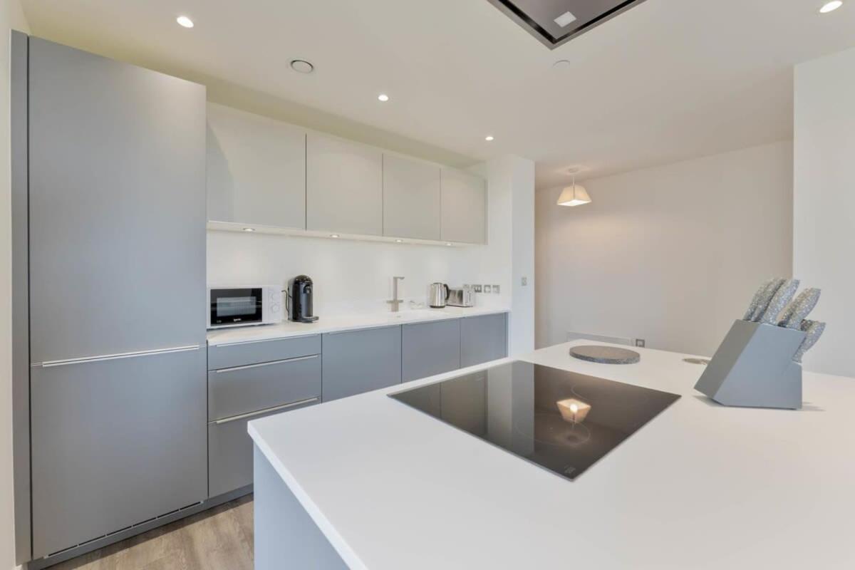 Stunning 2 Bed Apartment In Central 伯明翰 外观 照片