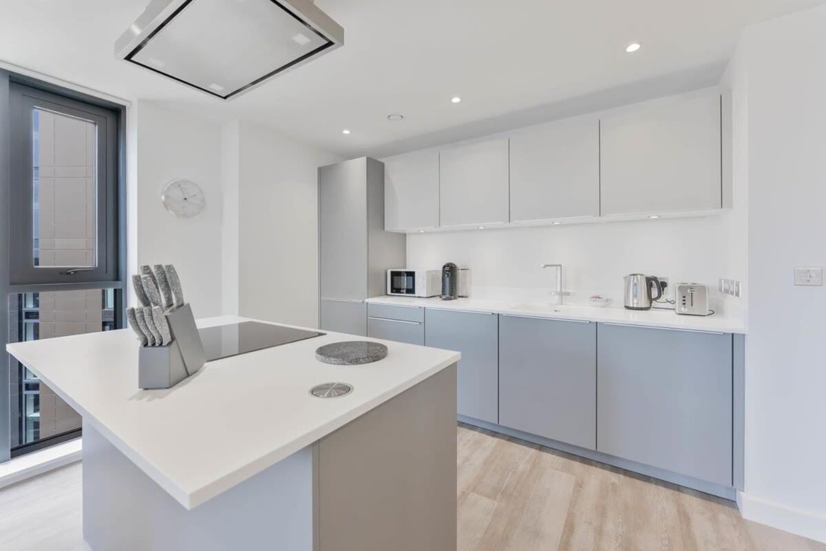 Stunning 2 Bed Apartment In Central 伯明翰 外观 照片